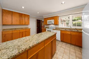407 Overland Dr, Chapel Hill, NC 27517 - Photo 11