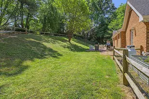 12 Lanier Dr, Chapel Hill, NC 27517 - Photo 27