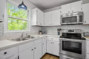 6422 English Oaks Dr, Raleigh, NC 27615 - Photo 5