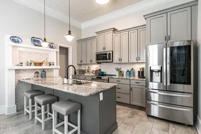 212 W Church Street, Benson, NC 27504 - Photo 5