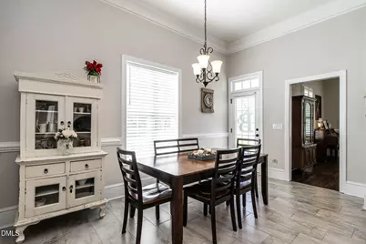 212 W Church Street, Benson, NC 27504 - Photo 9