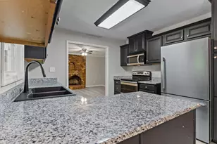1106 Mohawk Ave, Fayetteville, NC 28303 - Photo 11