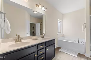 39 Pal Ct, Benson, NC 27504 - Photo 9