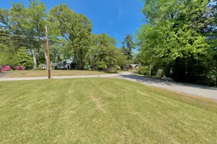 1604 Crescent Dr, Henderson, NC 27536 - Photo 9