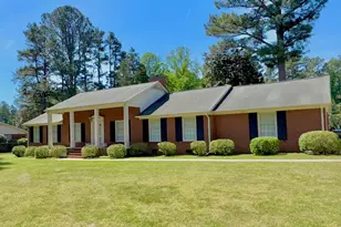 1604 Crescent Dr, Henderson, NC 27536 - Photo 3
