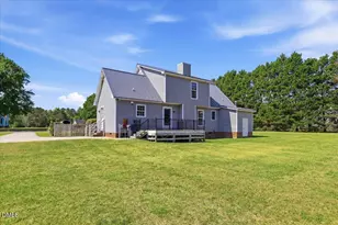 107 Lakeside Dr, Selma, NC 27576 - Photo 9