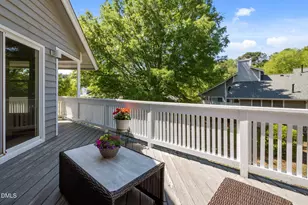 105 Elmwood Cir, Chapel Hill, NC 27514 - Photo 39