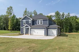 104 Stradshire Ct, Zebulon, NC 27597 - Photo 3