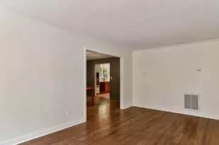 915 Dairyland Rd, Chapel Hill, NC 27516 - Photo 9