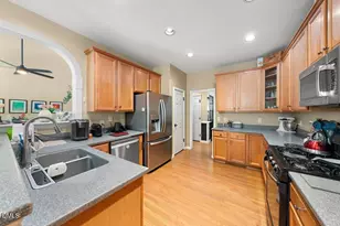 909 Kennesaw Ct, Hillsborough, NC 27278 - Photo 11