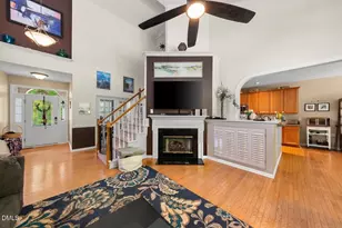 909 Kennesaw Ct, Hillsborough, NC 27278 - Photo 9