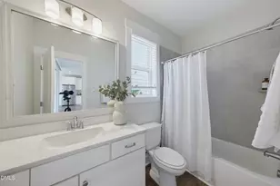 303 Quarter Gate Trce, Chapel Hill, NC 27516 - Photo 17