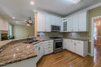 108 Ferncroft Court, Cary, NC 27519 - Photo 5