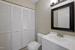 128 Springberry Ln, Chapel Hill, NC 27517 - Photo 17