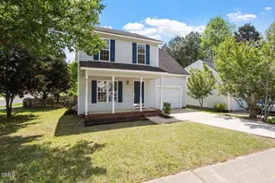 528 Arbor Creek Dr, Holly Springs, NC 27540 - Photo 3