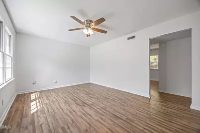105 E Murray Avenue, Durham, NC 27704 - Photo 3