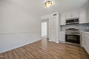105 E Murray Ave, Durham, NC 27704 - Photo 9