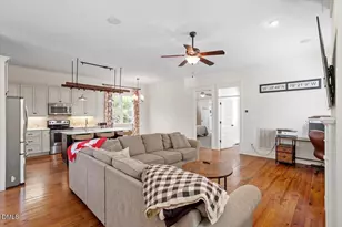 90 Ellen Cir, Clayton, NC 27527 - Photo 5
