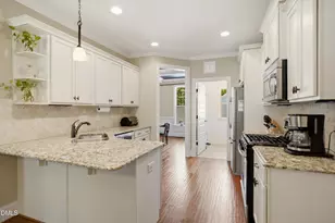 1304 Golden Bluff Ln, Fuquay Varina, NC 27526 - Photo 13