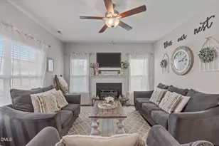 805 Buckner Ct, Fuquay Varina, NC 27526 - Photo 9