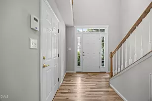 4718 Longhill Ln, Raleigh, NC 27612 - Photo 5