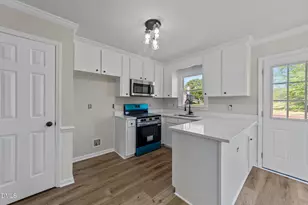 370 Sanders Rd, Benson, NC 27504 - Photo 9