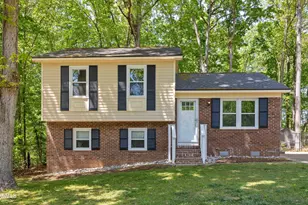 7921 Castlelake Ct, Raleigh, NC 27615 - Photo 3