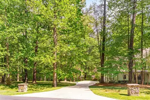 105 Hansen Creek Rd, Chapel Hill, NC 27516 - Photo 3