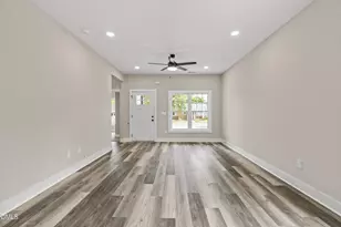 506 E Townsend St, Dunn, NC 28334 - Photo 5