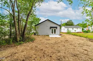 506 E Townsend St, Dunn, NC 28334 - Photo 19