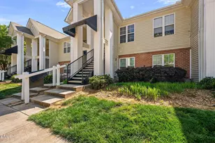2400 Huntscroft Ln, Raleigh, NC 27617 - Photo 47