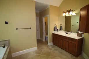 8104 Henderson Rd, Apex, NC 27539 - Photo 33
