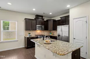 713 Harvest Point Dr, Fuquay Varina, NC 27526 - Photo 7