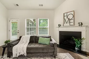 713 Harvest Point Dr, Fuquay Varina, NC 27526 - Photo 9