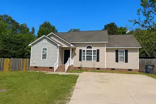 101 Thompson Dr, Selma, NC 27576 - Photo 1