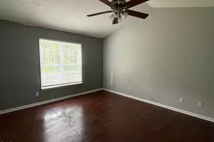 101 Thompson Dr, Selma, NC 27576 - Photo 9