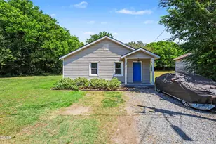 518 E Townsend St, Dunn, NC 28334 - Photo 1