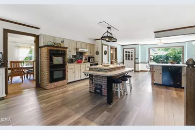 806 S 1st Street, Smithfield, NC 27577 - Photo 3