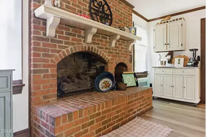 806 S 1st Street, Smithfield, NC 27577 - Photo 5