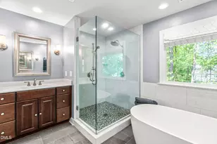 128 Wheatsbury Dr, Cary, NC 27513 - Photo 37