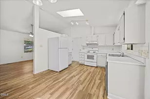 3312 Bearskin Ct, Raleigh, NC 27606 - Photo 9