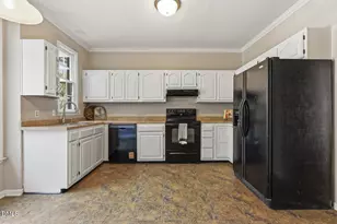 902 Albany Ct, Raleigh, NC 27615 - Photo 7