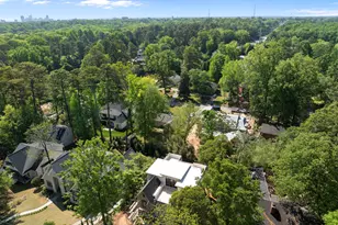 3431 Bradley Pl, Raleigh, NC 27607 - Photo 9