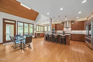 12117 Cliffside Cir, Raleigh, NC 27609 - Photo 25