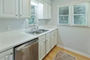 2831 Edridge Ct, Raleigh, NC 27612 - Photo 15