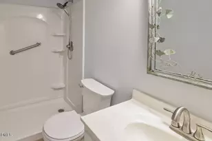 2831 Edridge Ct, Raleigh, NC 27612 - Photo 19
