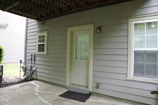 210 Linden Park Ln, Cary, NC 27519 - Photo 37