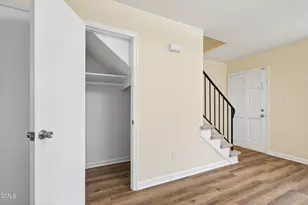 1240 Jamestown Ct, Cary, NC 27511 - Photo 11