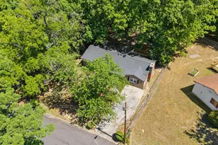 1905 Atkins Dr, Raleigh, NC 27610 - Photo 33