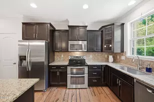 1007 Contessa Dr, Cary, NC 27513 - Photo 9